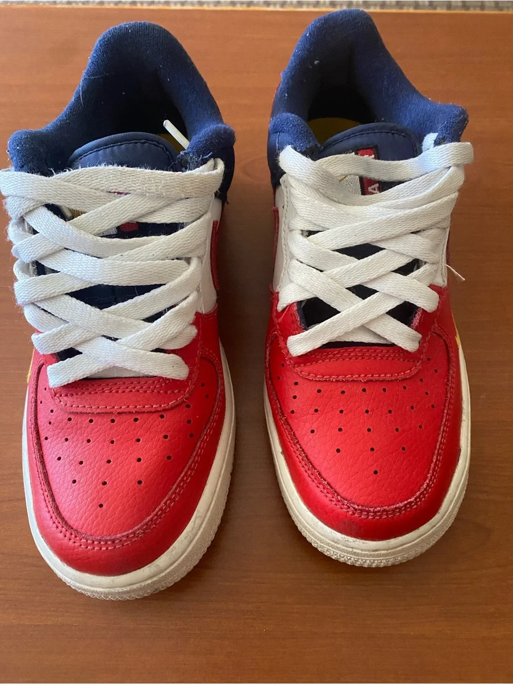 Nike Air Force Low LV8